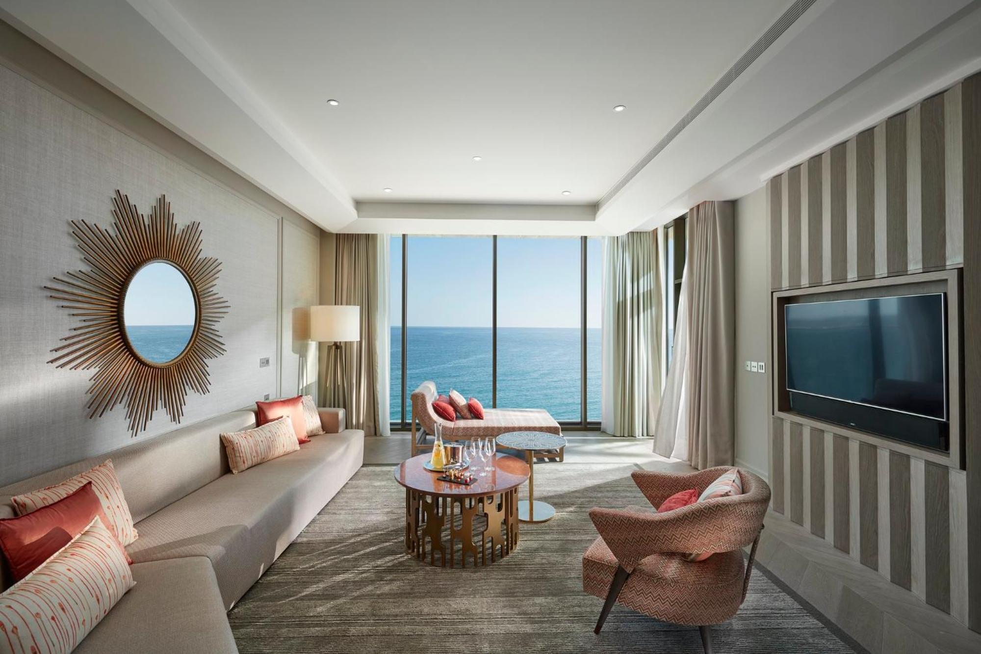 Mandarin Oriental Jumeira, Дубай Екстериор снимка The living room of a two-bedroom residence