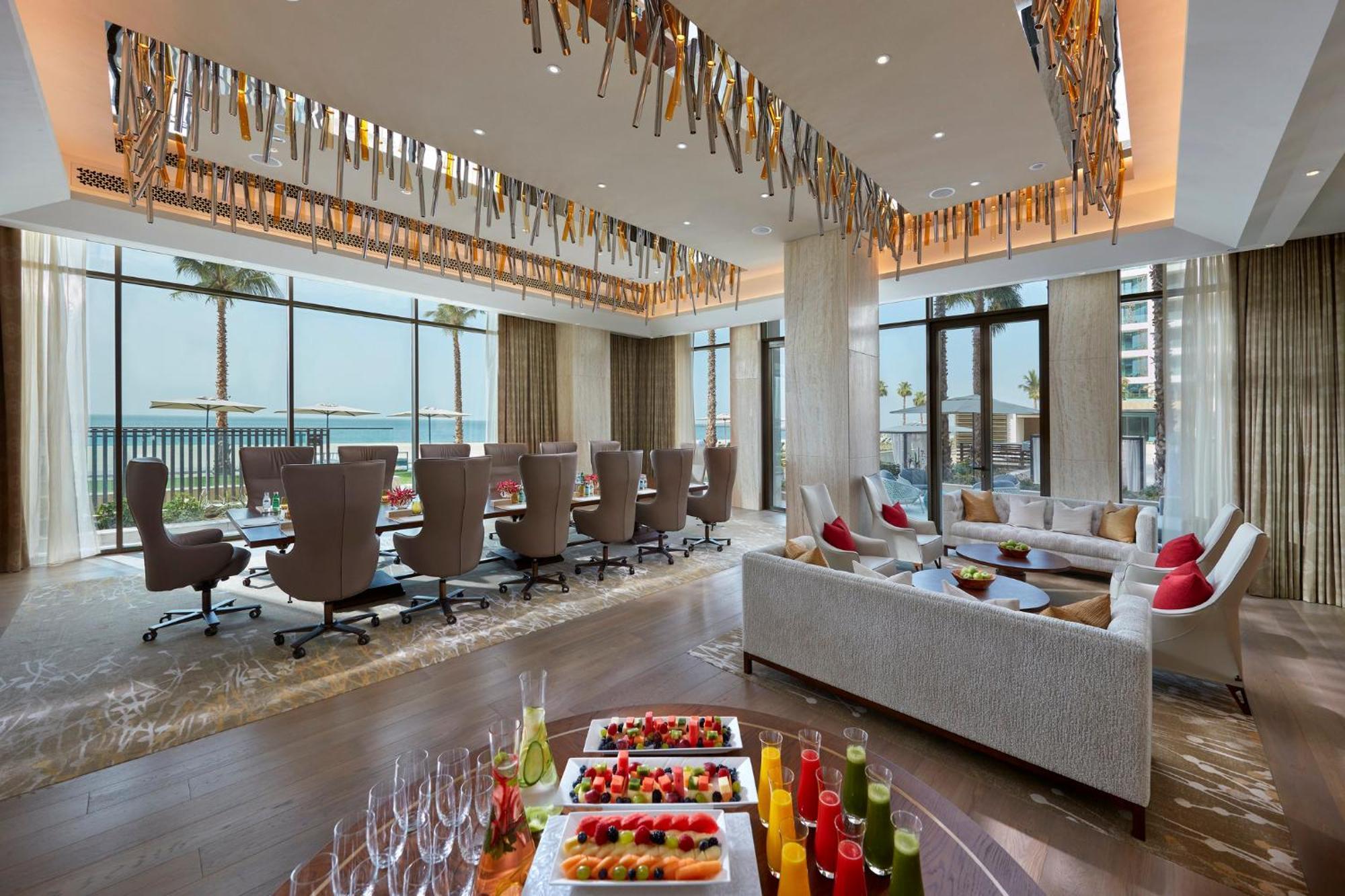 Mandarin Oriental Jumeira, Дубай Екстериор снимка The Club Lounge at the Jumeirah Atlantis
